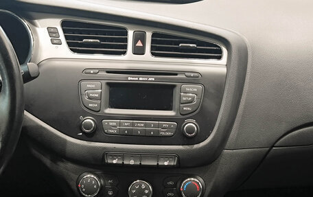 KIA cee'd III, 2014 год, 1 380 000 рублей, 18 фотография