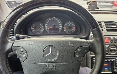 Mercedes-Benz CLK-Класс, 2001 год, 830 000 рублей, 13 фотография