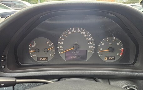 Mercedes-Benz CLK-Класс, 2001 год, 830 000 рублей, 21 фотография
