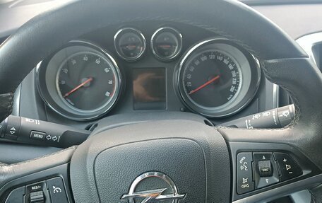 Opel Astra J, 2011 год, 710 000 рублей, 6 фотография