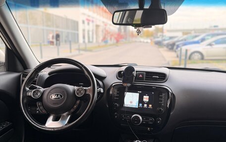 KIA Soul II рестайлинг, 2018 год, 1 750 000 рублей, 6 фотография