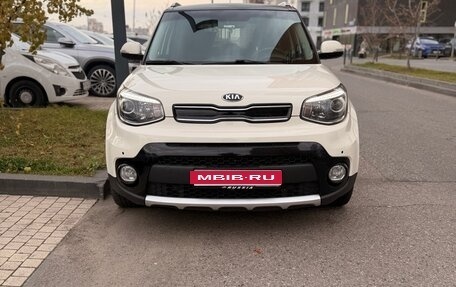 KIA Soul II рестайлинг, 2018 год, 1 750 000 рублей, 1 фотография