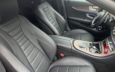 Mercedes-Benz E-Класс, 2021 год, 5 800 000 рублей, 7 фотография