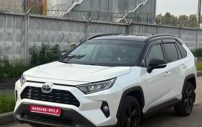 Toyota RAV4, 2021 год, 3 530 000 рублей, 1 фотография