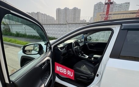 Toyota RAV4, 2021 год, 3 530 000 рублей, 14 фотография