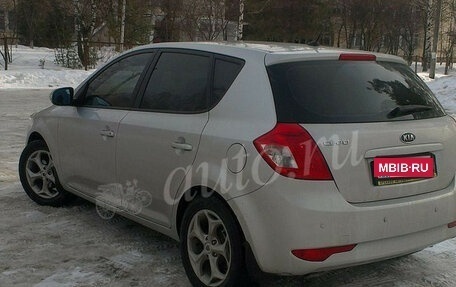 KIA cee'd I рестайлинг, 2010 год, 3 фотография