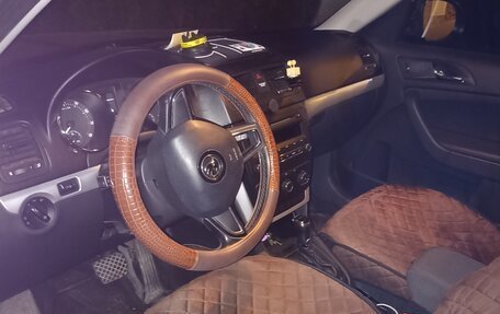 Skoda Yeti I рестайлинг, 2014 год, 895 000 рублей, 3 фотография