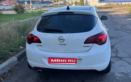 Opel Astra J, 2011 год, 320 000 рублей, 2 фотография