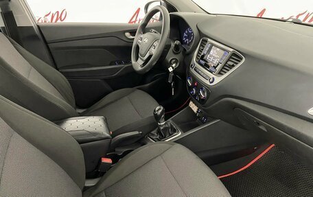 Hyundai Solaris II рестайлинг, 2018 год, 999 000 рублей, 12 фотография