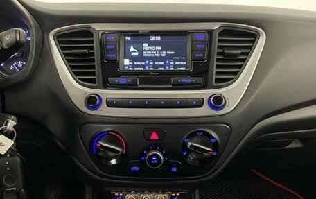 Hyundai Solaris II рестайлинг, 2018 год, 999 000 рублей, 14 фотография