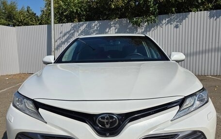 Toyota Camry, 2020 год, 2 900 000 рублей, 3 фотография