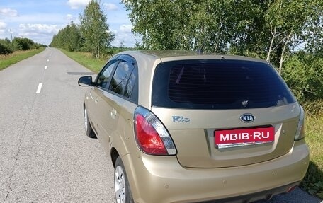 KIA Rio II, 2010 год, 420 000 рублей, 10 фотография