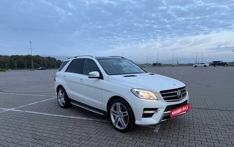 Mercedes-Benz M-Класс, 2015 год, 3 650 000 рублей, 3 фотография