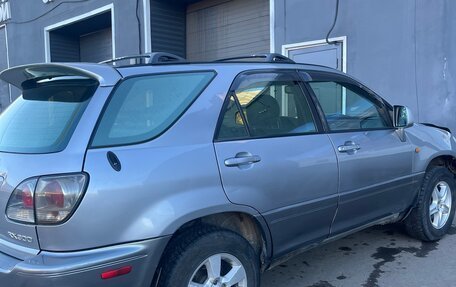 Lexus RX IV рестайлинг, 2001 год, 840 000 рублей, 3 фотография