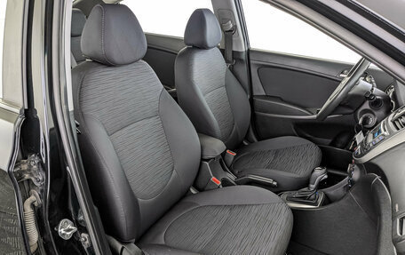 Hyundai Solaris II рестайлинг, 2016 год, 885 000 рублей, 24 фотография