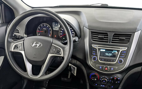 Hyundai Solaris II рестайлинг, 2016 год, 885 000 рублей, 26 фотография