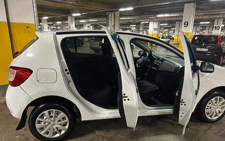 Renault Sandero II рестайлинг, 2016 год, 620 000 рублей, 6 фотография
