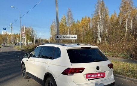 Volkswagen Tiguan II, 2020 год, 2 849 000 рублей, 14 фотография