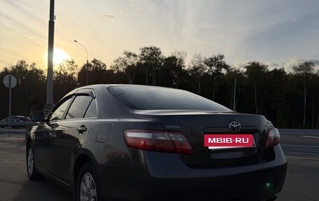 Toyota Camry, 2007 год, 870 000 рублей, 2 фотография
