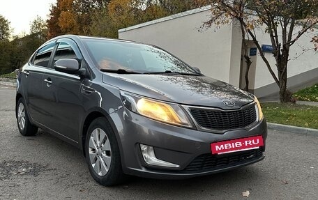 KIA Rio III рестайлинг, 2012 год, 900 000 рублей, 3 фотография