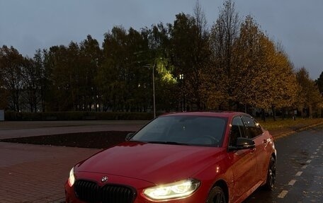 BMW 1 серия, 2022 год, 3 500 000 рублей, 17 фотография