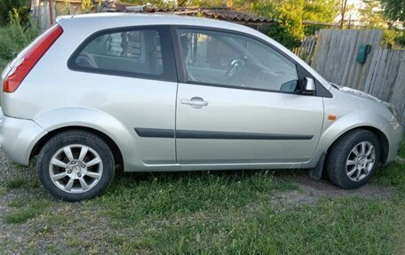 Ford Fiesta, 2007 год, 550 000 рублей, 2 фотография