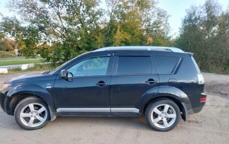 Mitsubishi Outlander III рестайлинг 3, 2007 год, 1 400 000 рублей, 2 фотография