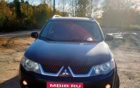 Mitsubishi Outlander III рестайлинг 3, 2007 год, 1 400 000 рублей, 1 фотография
