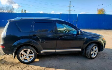 Mitsubishi Outlander III рестайлинг 3, 2007 год, 1 400 000 рублей, 4 фотография