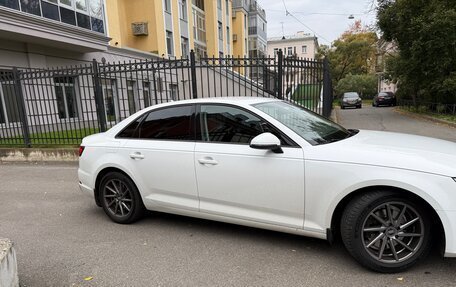 Audi A4, 2019 год, 2 400 000 рублей, 18 фотография