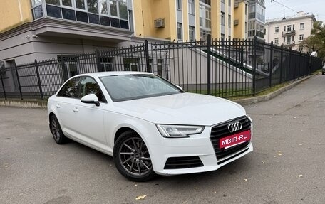 Audi A4, 2019 год, 2 400 000 рублей, 19 фотография