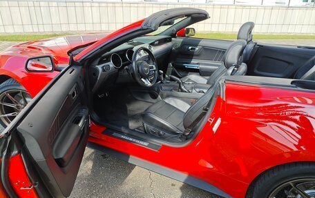 Ford Mustang VI рестайлинг, 2022 год, 3 700 000 рублей, 17 фотография