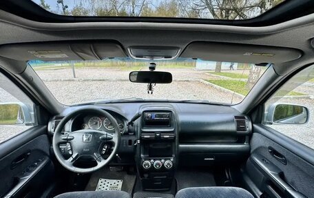 Honda CR-V II рестайлинг, 2004 год, 700 000 рублей, 3 фотография