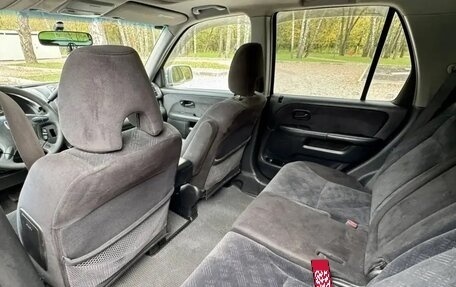 Honda CR-V II рестайлинг, 2004 год, 700 000 рублей, 2 фотография