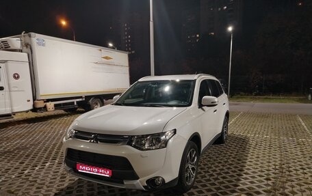 Mitsubishi Outlander III рестайлинг 3, 2014 год, 1 500 000 рублей, 1 фотография