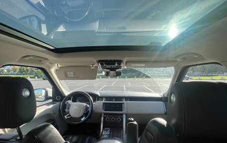 Land Rover Range Rover IV рестайлинг, 2017 год, 4 300 000 рублей, 12 фотография