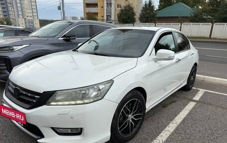 Honda Accord IX рестайлинг, 2013 год, 1 157 000 рублей, 3 фотография