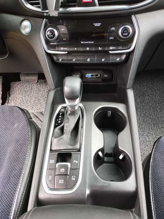 Hyundai Santa Fe IV, 2018 год, 2 750 000 рублей, 5 фотография