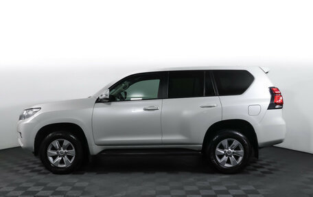 Toyota Land Cruiser Prado 150 рестайлинг 2, 2021 год, 4 326 000 рублей, 8 фотография