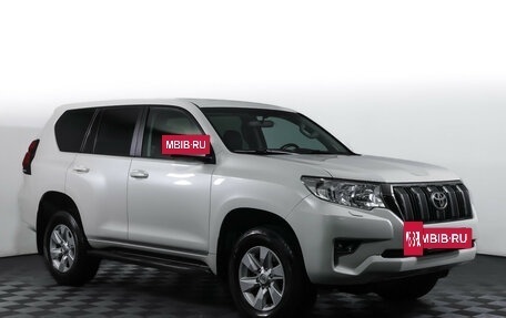 Toyota Land Cruiser Prado 150 рестайлинг 2, 2021 год, 4 326 000 рублей, 3 фотография