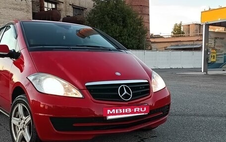 Mercedes-Benz A-Класс, 2012 год, 650 000 рублей, 3 фотография