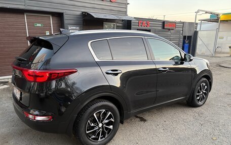 KIA Sportage IV рестайлинг, 2018 год, 1 980 000 рублей, 3 фотография