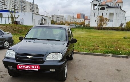 Chevrolet Niva I рестайлинг, 2008 год, 490 000 рублей, 3 фотография