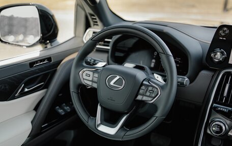 Lexus LX, 2025 год, 17 990 000 рублей, 15 фотография