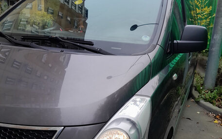 Hyundai H-1 II рестайлинг, 2012 год, 1 560 000 рублей, 1 фотография