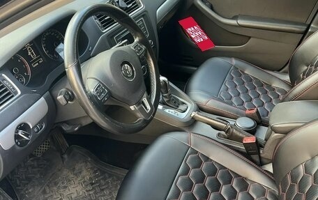 Volkswagen Jetta VI, 2013 год, 950 000 рублей, 8 фотография