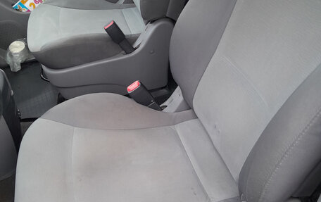 Hyundai H-1 II рестайлинг, 2012 год, 1 560 000 рублей, 16 фотография