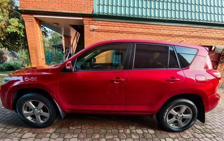 Toyota RAV4, 2012 год, 1 800 000 рублей, 2 фотография