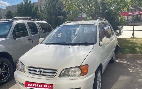 Toyota Ipsum II, 1999 год, 350 000 рублей, 3 фотография