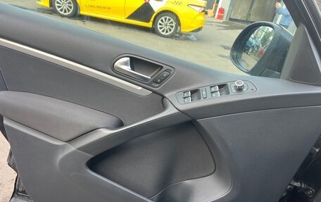 Volkswagen Tiguan I, 2011 год, 1 120 000 рублей, 11 фотография